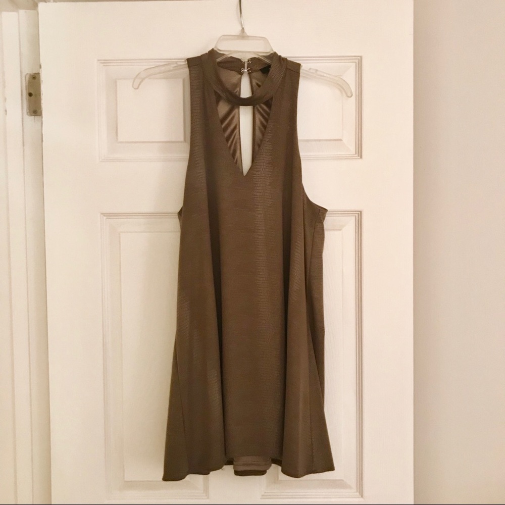 EUC ✨ Olive Green Snake Print Dress 🐍